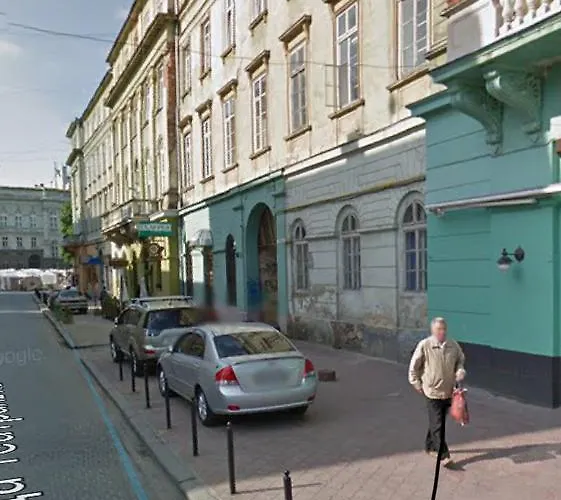 Onlviv Teatralna 23 דירה *