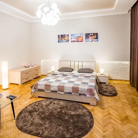Onlviv Teatralna 23 Διαμέρισμα